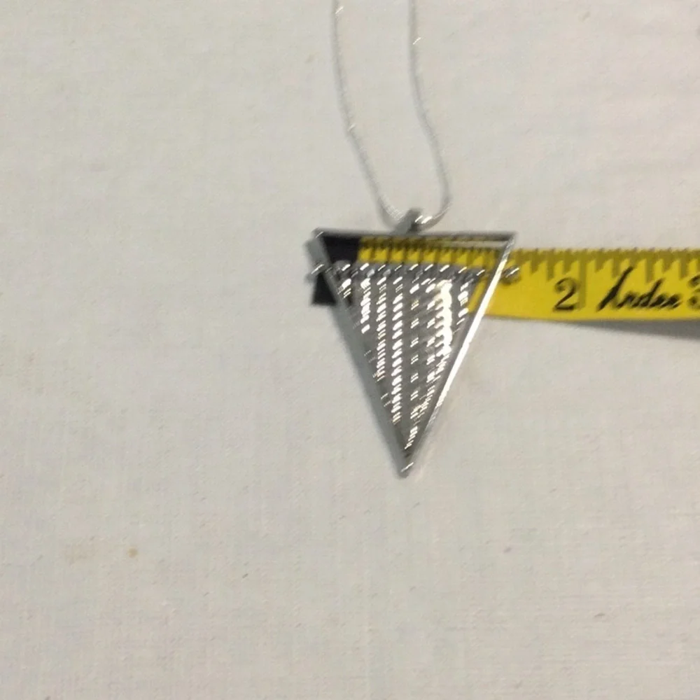 Chic Silver Color Triangle Pendant Necklace NWOT *